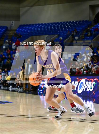 Thumbnail 1 in County Line vs. Bradley (AAA 2A State Final) photogallery.