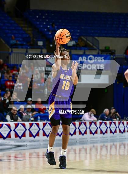 Thumbnail 1 in County Line vs. Bradley (AAA 2A State Final) photogallery.