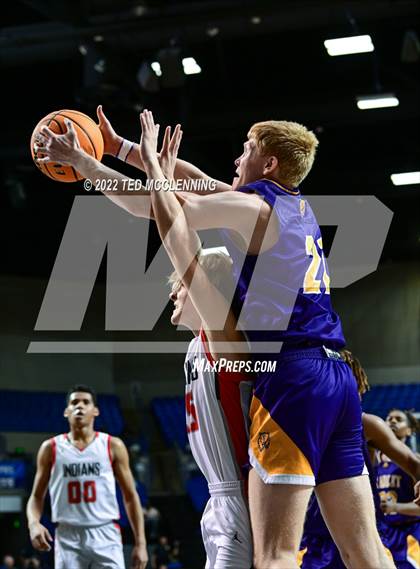 Thumbnail 1 in County Line vs. Bradley (AAA 2A State Final) photogallery.