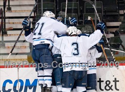 Thumbnail 3 in Blaine vs Hill-Murray (Schwan Cup) photogallery.