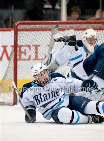 Thumbnail 2 in Blaine vs Hill-Murray (Schwan Cup) photogallery.