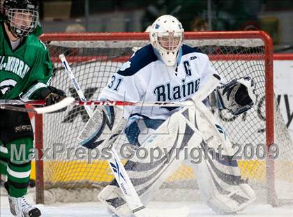 Thumbnail 3 in Blaine vs Hill-Murray (Schwan Cup) photogallery.