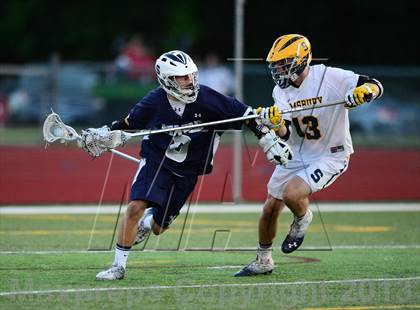 Thumbnail 1 in Staples vs. Simsbury (CIAC Class L Semifinal) photogallery.
