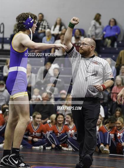 Thumbnail 3 in Lewisburg vs Tupelo photogallery.