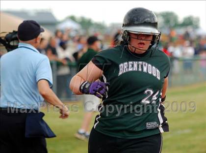 Thumbnail 2 in Brentwood vs Fairport (NYSPHSAA Class AA Final) photogallery.