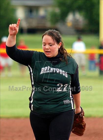 Thumbnail 3 in Brentwood vs Fairport (NYSPHSAA Class AA Final) photogallery.
