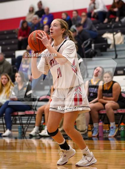 Thumbnail 3 in New Berlin Eisenhower @ Pewaukee photogallery.