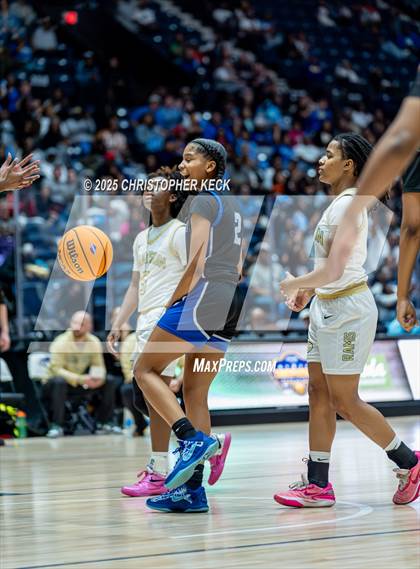 Thumbnail 3 in NEWTON vs. GRAYSON (GHSA 6A FINALS) photogallery.
