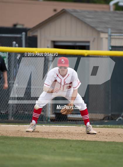 Thumbnail 2 in Mountain Vista vs. Regis Jesuit (CHSAA 5A Semi-Final) photogallery.