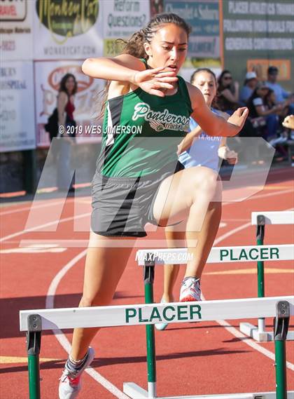 Thumbnail 3 in FVL Championships  (300 Low Hurdles, 4x100 Relay, 4x400 Relay) photogallery.