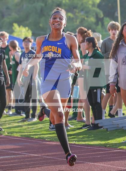 Thumbnail 1 in FVL Championships  (300 Low Hurdles, 4x100 Relay, 4x400 Relay) photogallery.