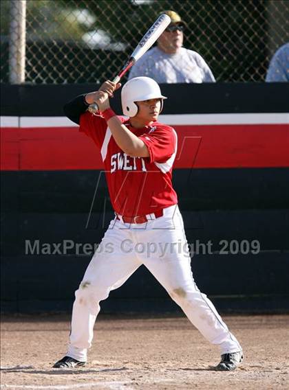 Thumbnail 3 in Swett @ Salesian photogallery.