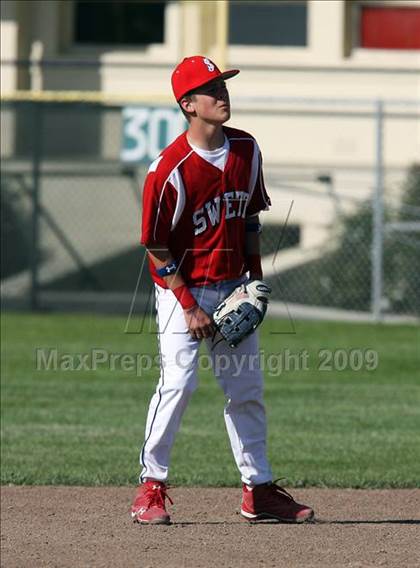 Thumbnail 2 in Swett @ Salesian photogallery.