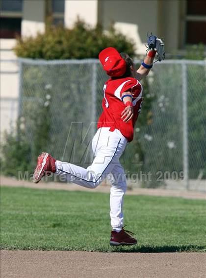 Thumbnail 1 in Swett @ Salesian photogallery.