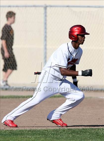 Thumbnail 1 in Swett @ Salesian photogallery.