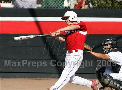 Thumbnail 3 in Swett @ Salesian photogallery.