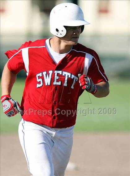 Thumbnail 2 in Swett @ Salesian photogallery.