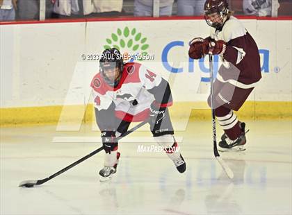 Thumbnail 1 in Glenwood Springs vs. Cheyenne Mountain (CHSAA 4A State Final) photogallery.