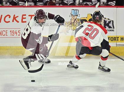 Thumbnail 1 in Glenwood Springs vs. Cheyenne Mountain (CHSAA 4A State Final) photogallery.