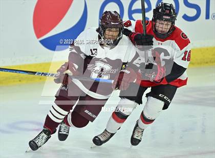 Thumbnail 3 in Glenwood Springs vs. Cheyenne Mountain (CHSAA 4A State Final) photogallery.