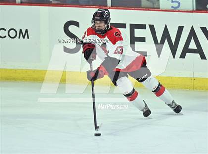 Thumbnail 2 in Glenwood Springs vs. Cheyenne Mountain (CHSAA 4A State Final) photogallery.