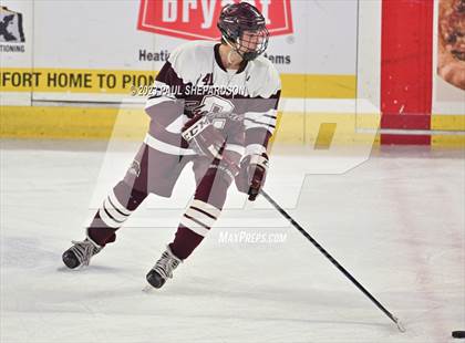 Thumbnail 3 in Glenwood Springs vs. Cheyenne Mountain (CHSAA 4A State Final) photogallery.