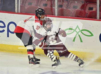 Thumbnail 2 in Glenwood Springs vs. Cheyenne Mountain (CHSAA 4A State Final) photogallery.