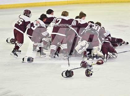 Thumbnail 2 in Glenwood Springs vs. Cheyenne Mountain (CHSAA 4A State Final) photogallery.