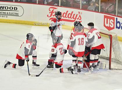 Thumbnail 1 in Glenwood Springs vs. Cheyenne Mountain (CHSAA 4A State Final) photogallery.