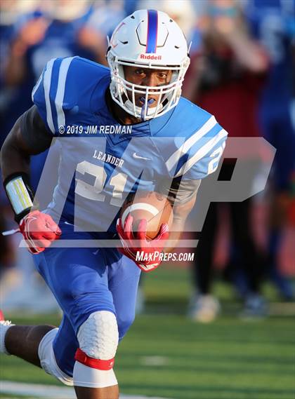 Thumbnail 2 in Weiss @ Leander photogallery.