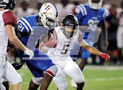 Thumbnail 3 in Weiss @ Leander photogallery.
