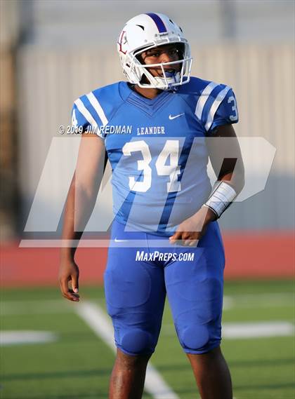 Thumbnail 3 in Weiss @ Leander photogallery.