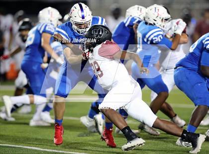 Thumbnail 2 in Weiss @ Leander photogallery.