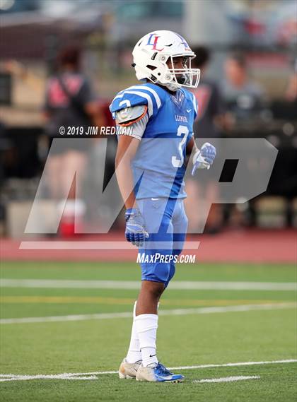 Thumbnail 2 in Weiss @ Leander photogallery.