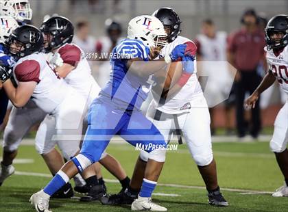 Thumbnail 1 in Weiss @ Leander photogallery.