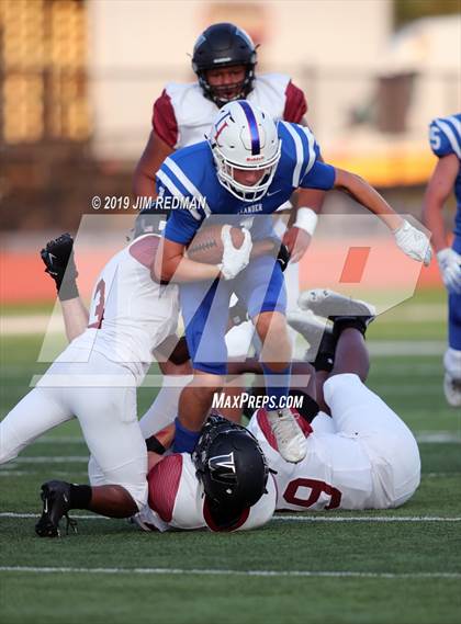 Thumbnail 3 in Weiss @ Leander photogallery.