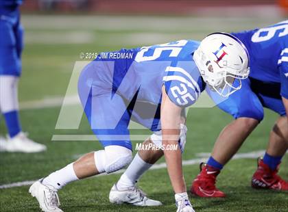 Thumbnail 2 in Weiss @ Leander photogallery.