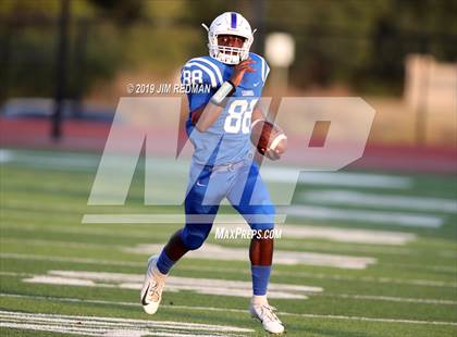 Thumbnail 3 in Weiss @ Leander photogallery.