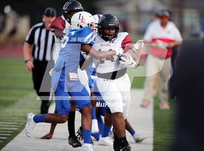 Thumbnail 2 in Weiss @ Leander photogallery.