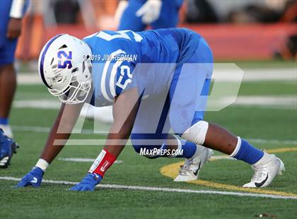 Thumbnail 2 in Weiss @ Leander photogallery.
