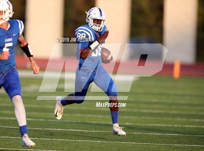 Thumbnail 2 in Weiss @ Leander photogallery.