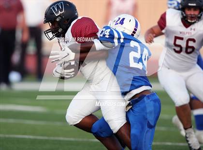 Thumbnail 1 in Weiss @ Leander photogallery.