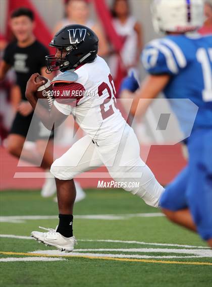 Thumbnail 3 in Weiss @ Leander photogallery.