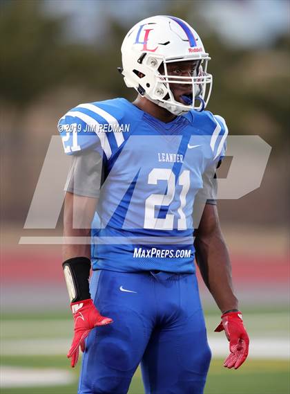 Thumbnail 3 in Weiss @ Leander photogallery.