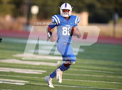 Thumbnail 3 in Weiss @ Leander photogallery.