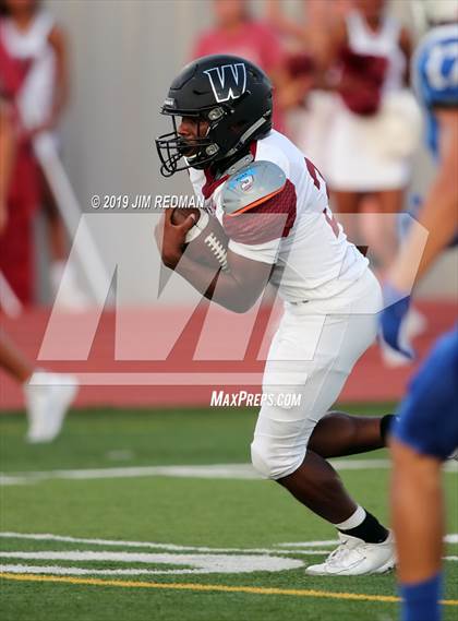 Thumbnail 1 in Weiss @ Leander photogallery.