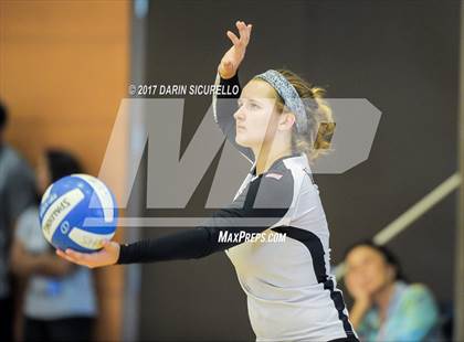 Thumbnail 2 in Hamilton vs. Leon (Nike Tournament of Champions) photogallery.