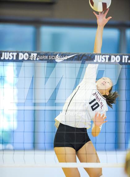 Thumbnail 1 in Hamilton vs. Leon (Nike Tournament of Champions) photogallery.