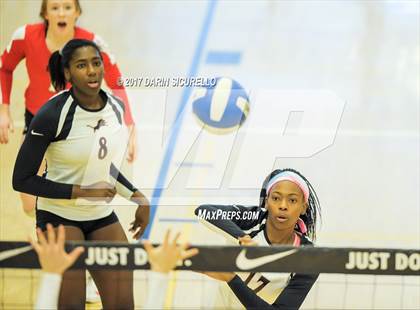 Thumbnail 1 in Hamilton vs. Leon (Nike Tournament of Champions) photogallery.