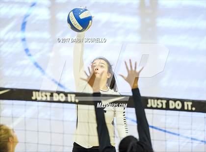 Thumbnail 2 in Hamilton vs. Leon (Nike Tournament of Champions) photogallery.